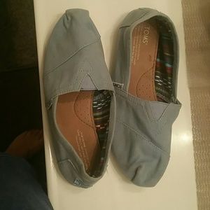 Light blue toms